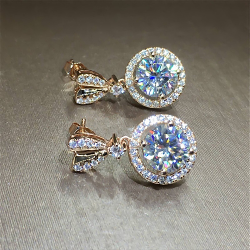 Exquisite women's heart-shaped large earrings and studs